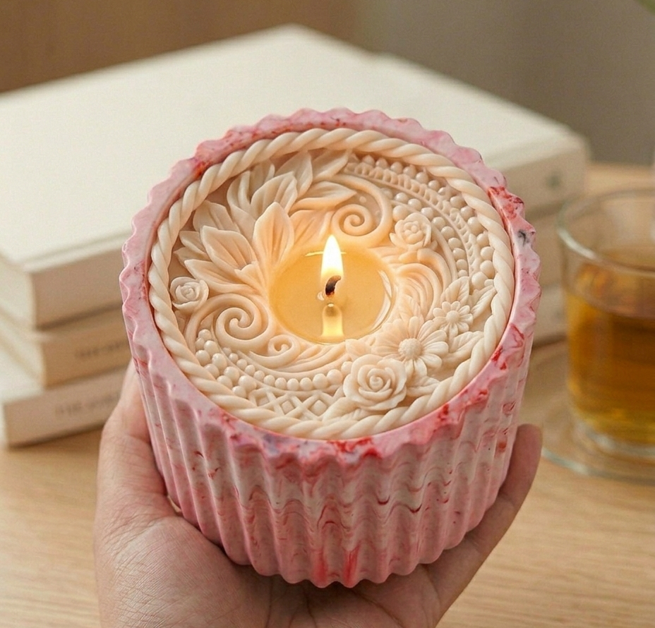 Thumbnail: Bloom & Glow Scented Candle