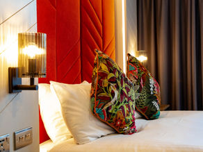 Roomzzz Edinburgh Review: Cost, Location & Tips for Your Stay