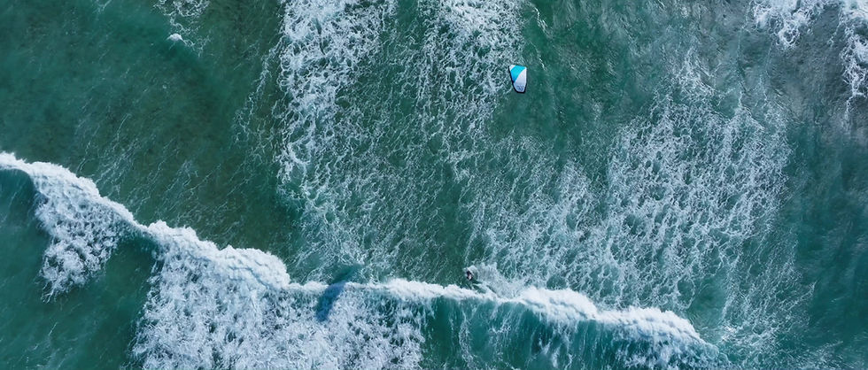 Thumbnail: Advanced Kitesurfing instructional class