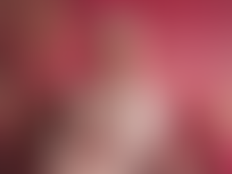 Rose de pouvoir — élégance et audace surréaliste