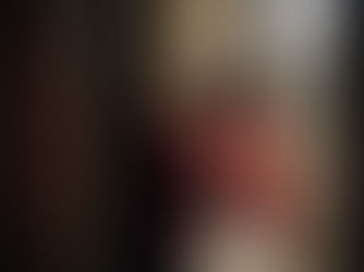 Création d'une image d'un homme portant une veste rouge
