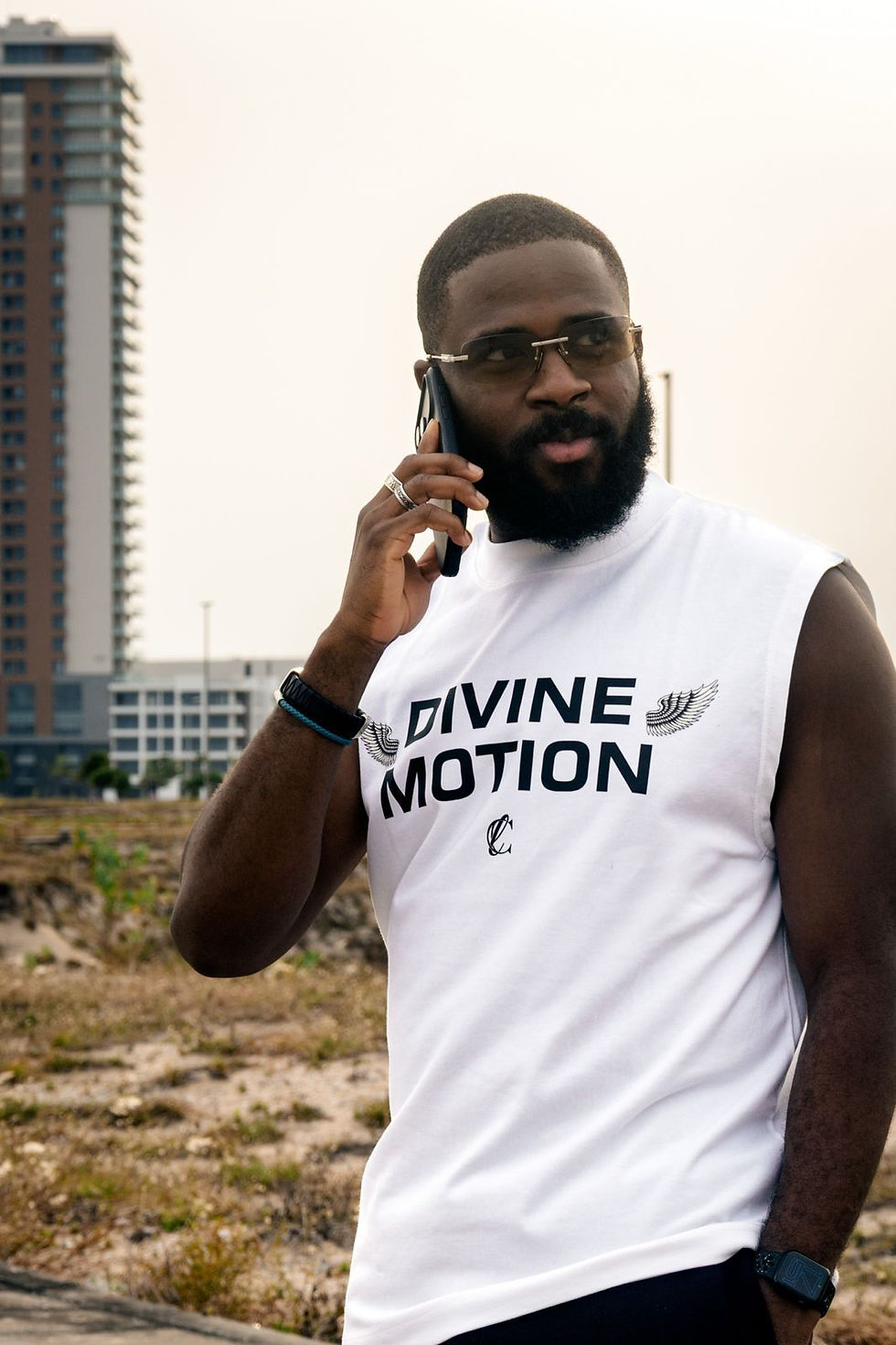 Thumbnail: DIVINE MOTION SLEEVELESS TEE