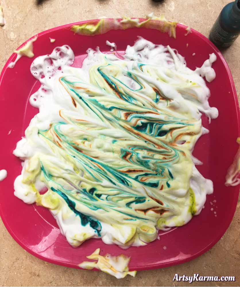 How to marble with shaving cream