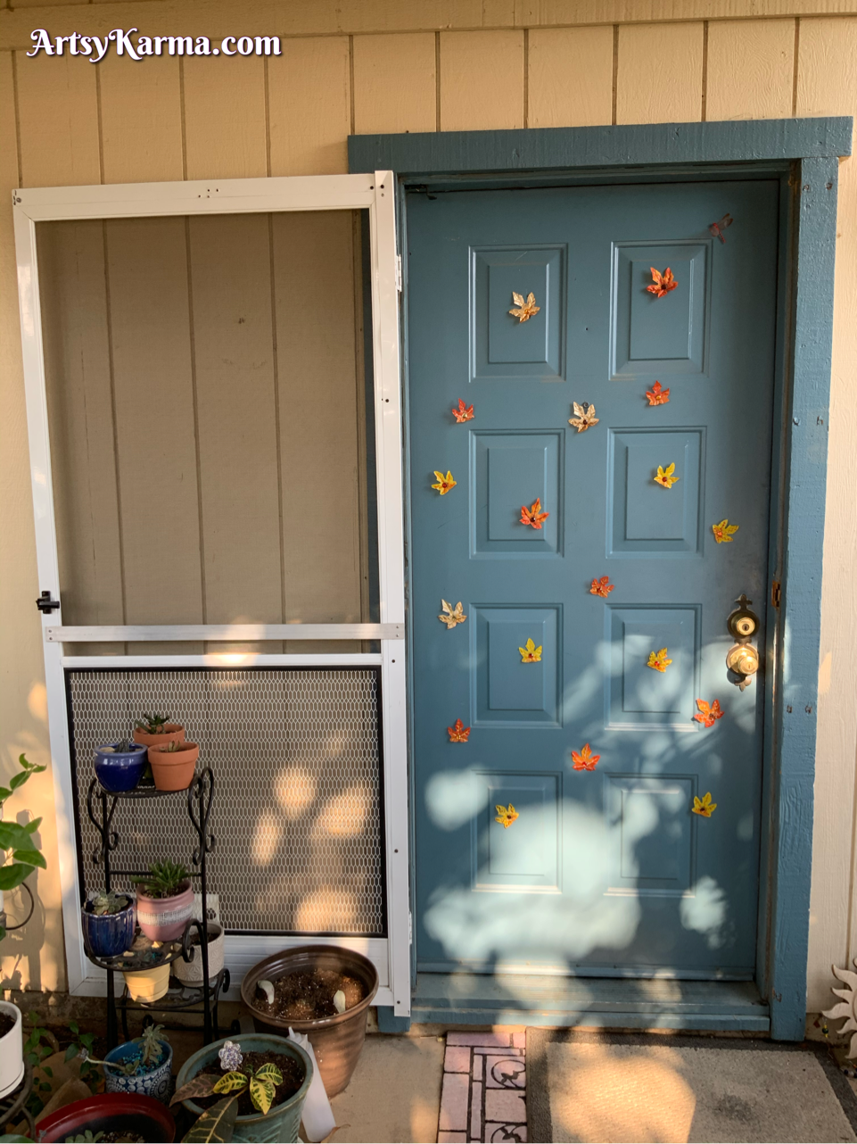 Beautiful leaf decorations for your front door