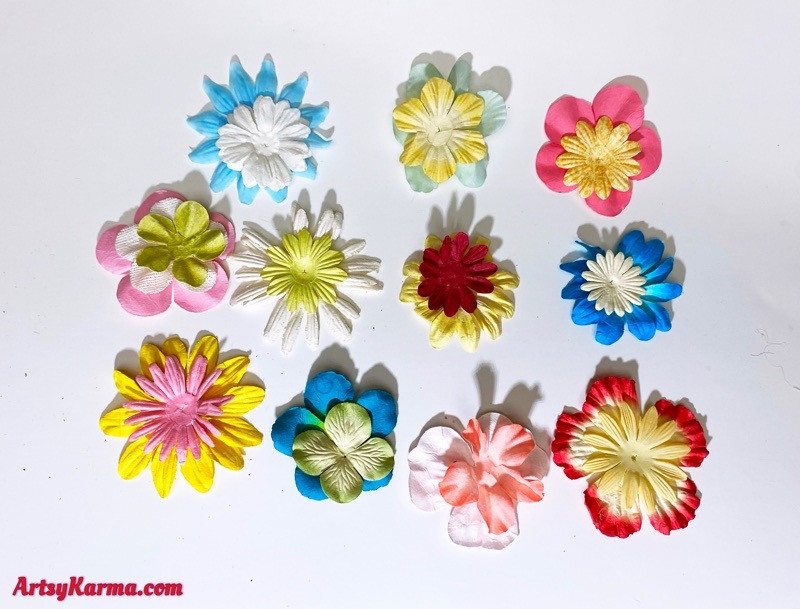 How to decorate with fake flowers
