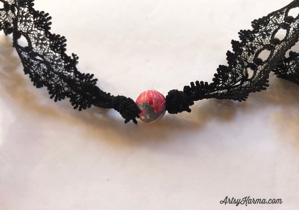 knotted bead lace necklace