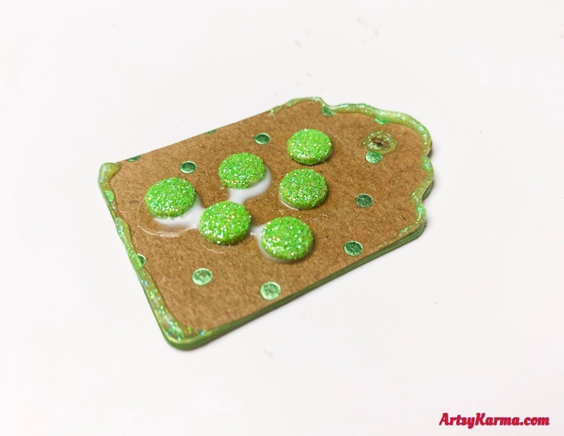 Make mixed media jewelry