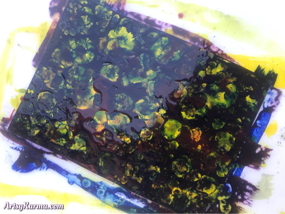 What happens when you add rubbing alcohol to wet acrylics
