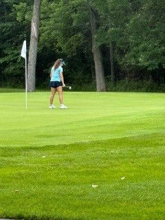 Lining up the Putt
