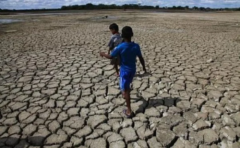 Alguns municípios em emergência já enfrentam seca prolongada