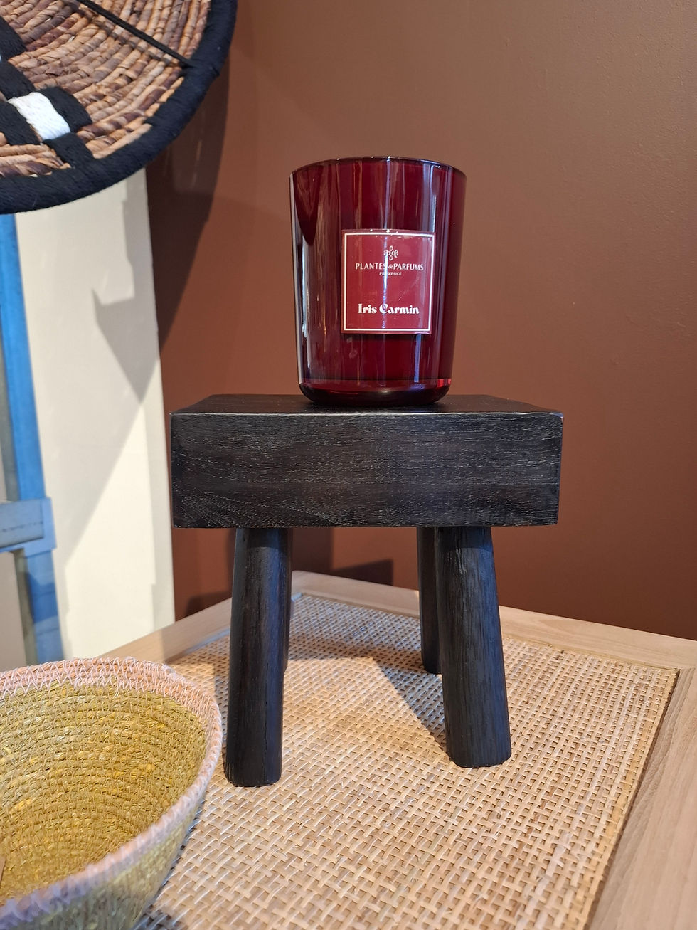 Mini tabouret en bois noir