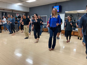 Beginner-friendly cumbia dance classes in Signal Hill, CA