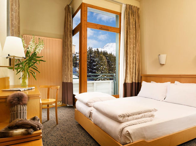 camera hotel1 - SNOW WEEK 2022.jpeg