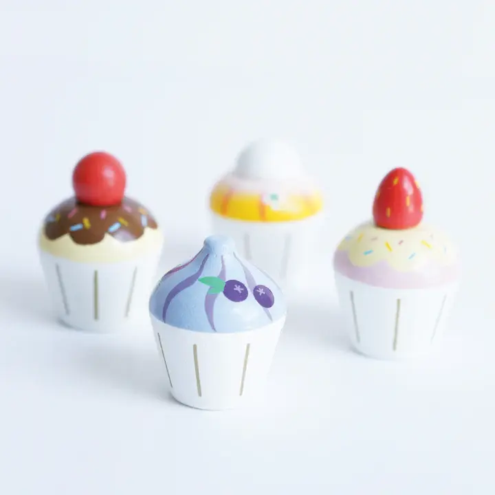 Le Toy Van Petit Four Wooden Cupcakes Set