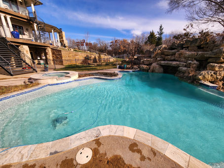 Why You Should Hire a Pool Maintenance Service