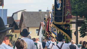 Fronleichnamsprozession am Dreifaltigkeitssonntag