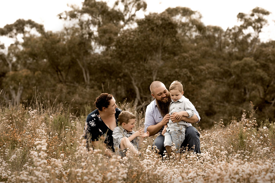 Aura Artistic Images | Bathurst Photographer | Bathurst Family Photographer | Bathurst Kids Photographer