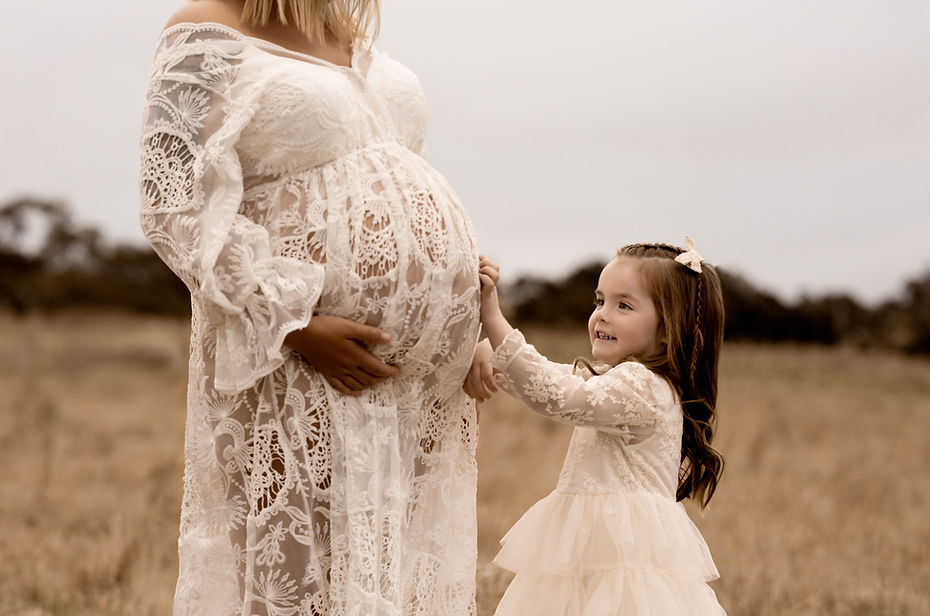 Aura Artistic Images | Bathurst Maternity Photographer | Bathurst Photographer