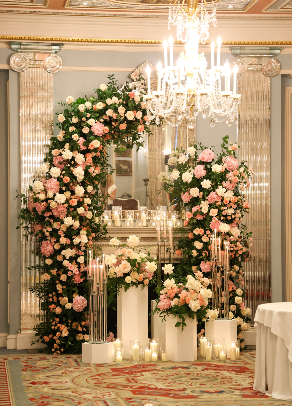 Where to Propose On Valentine’s Day: Romantic Ideas In London and Paris