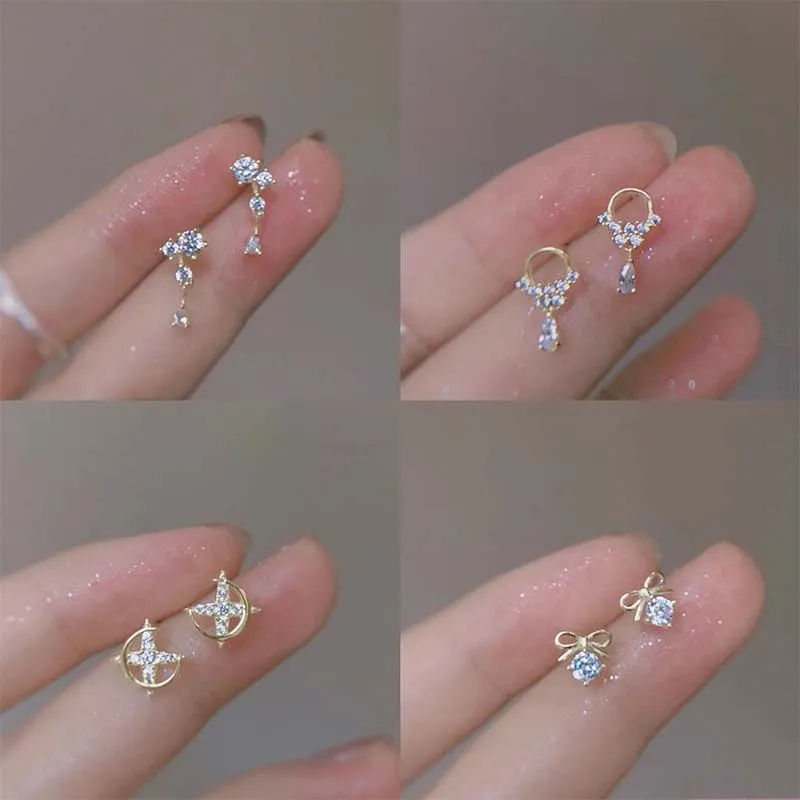 Thumbnail: Timeless Zircon Stud Earrings in 925 Silver