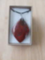 pendentif jaspe rouge