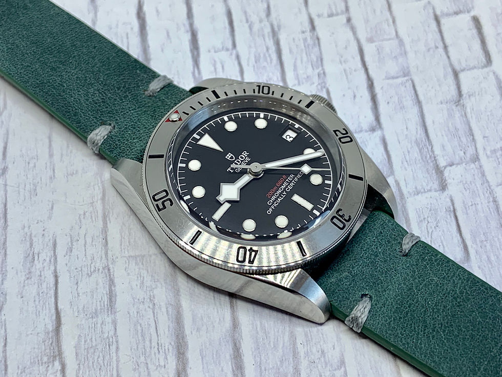 Thumbnail: QR - Vintage Leather - Hand Made Green Strap