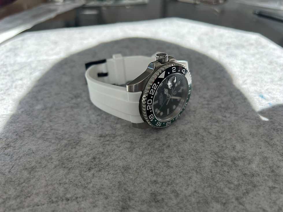 Thumbnail: 20mm WHITE Vulcanized Rubber Strap OMEGA GMT-MASTER II Black Buckle