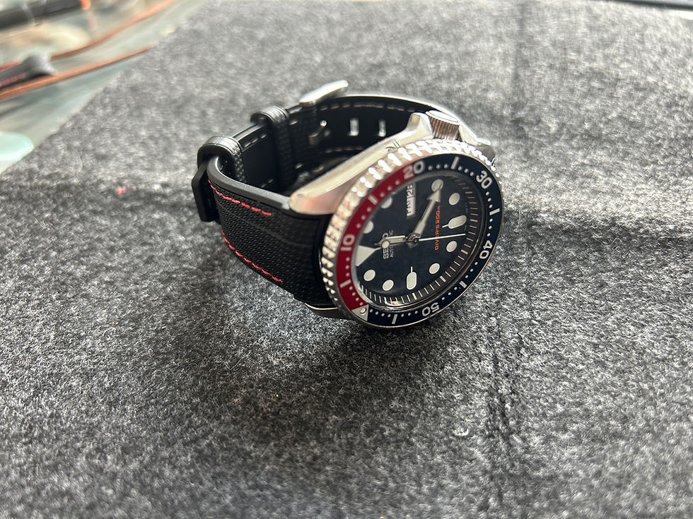 Thumbnail: 22mm BLACK Rubber Sailcloth RED/WHITE Stitch SEIKO