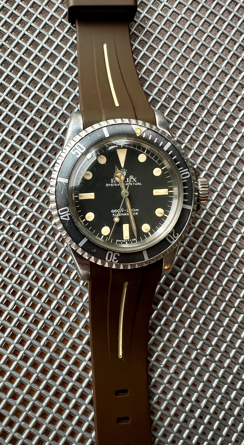 Thumbnail: 20mm Milky BROWN Vulcanized Rubber straps Rolex Submariner TAN