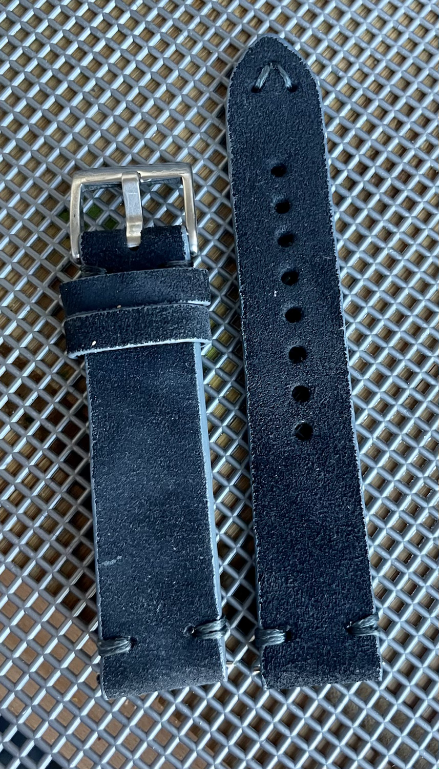 Thumbnail: Thick DARK GRAY Hardened Suede leather GRAY Stitch