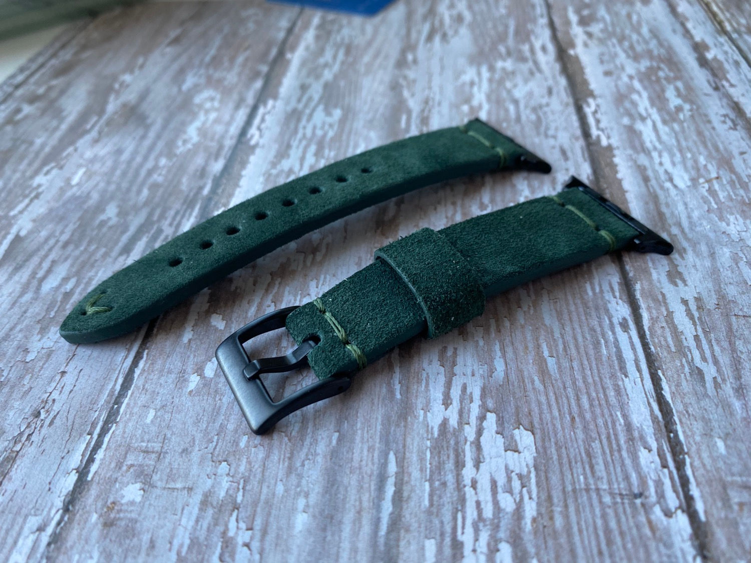 Dark GREEN suede strap for BLACK Apple watches 