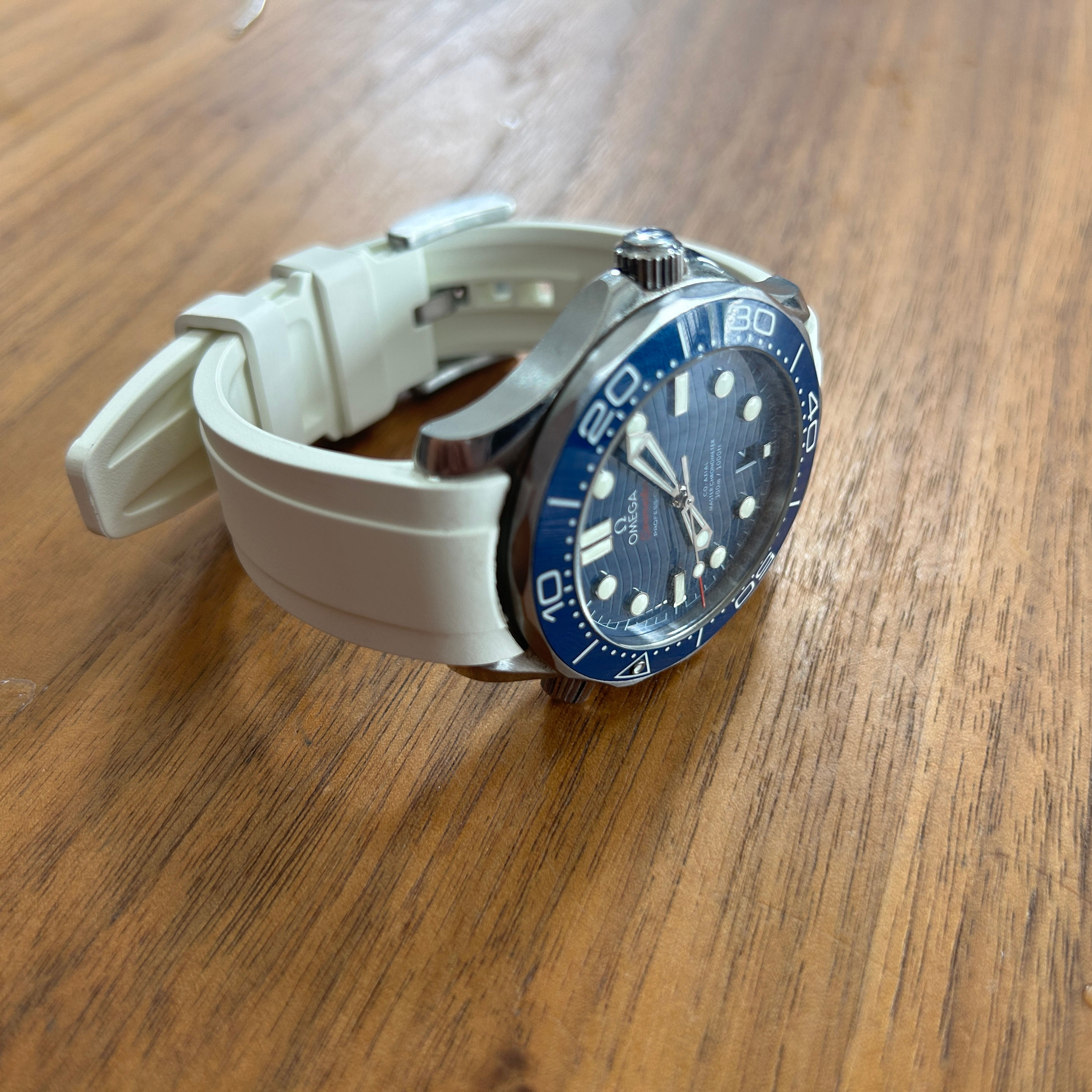 20mm WHITE Vulcanized Caoutchouc rubber Strap Long Rolex SEAMASTER