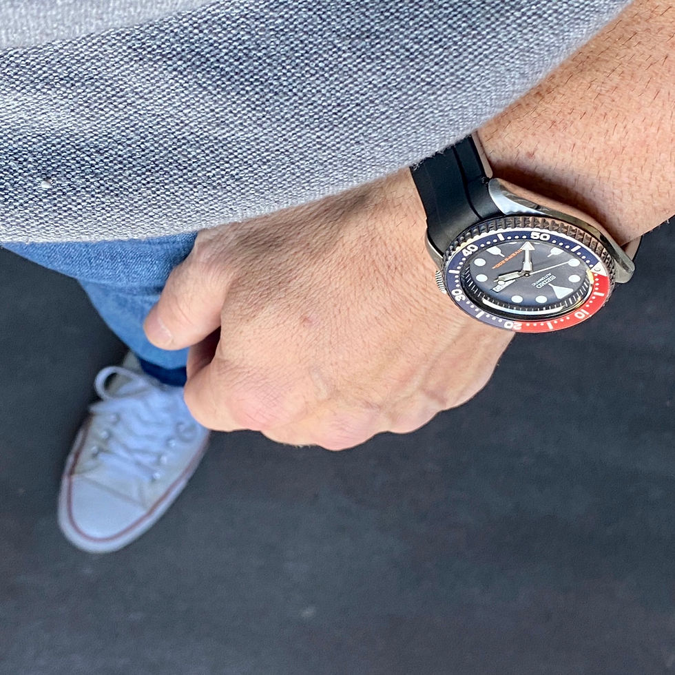 Thumbnail: 22mm thin BLACK/GRAY Vulcanized Rubber strap for Seiko watches