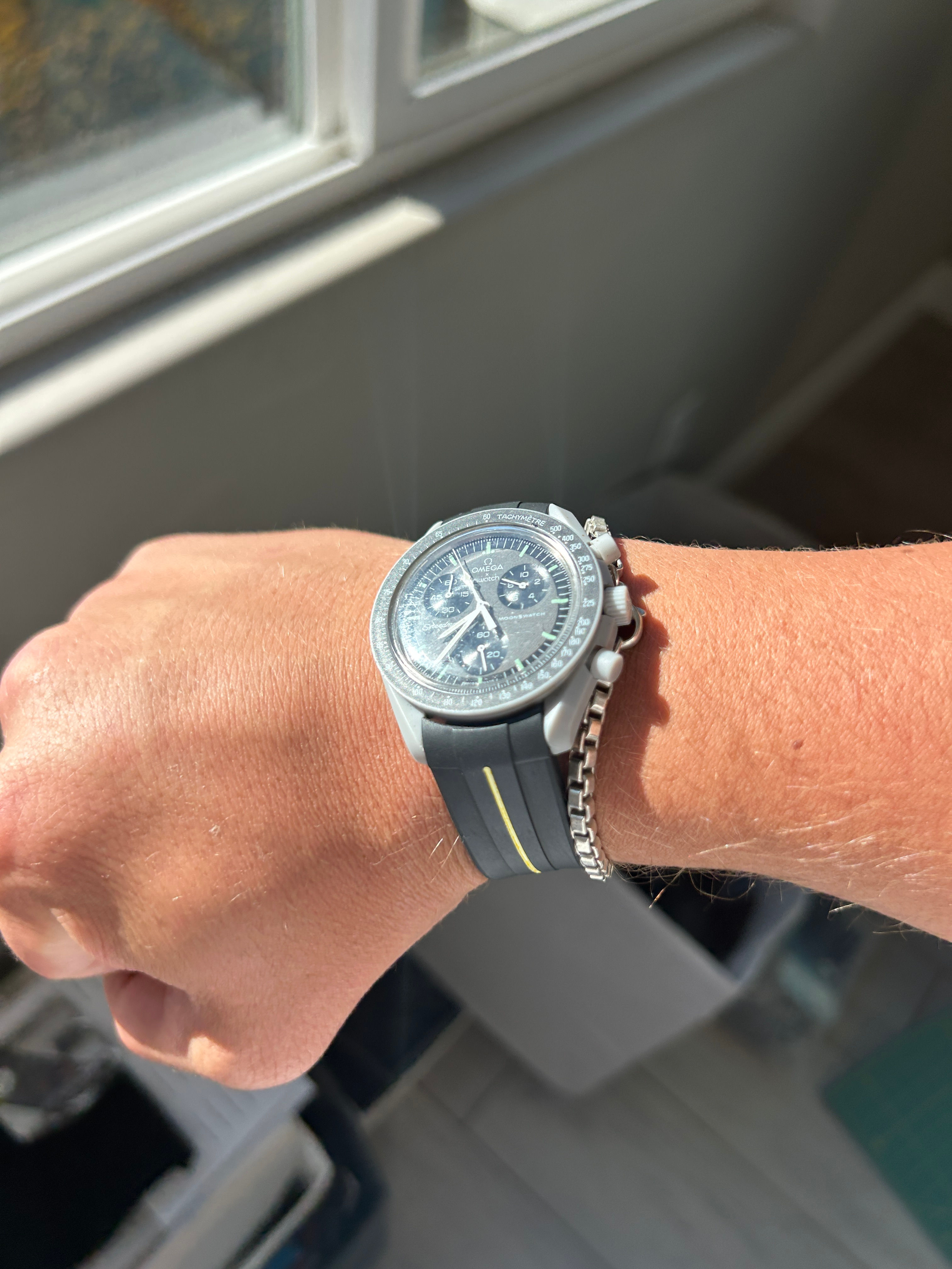 20mm BLACK Vulcanized rubber "Mission to the Moon" Swatch Moonswatch YELLOW