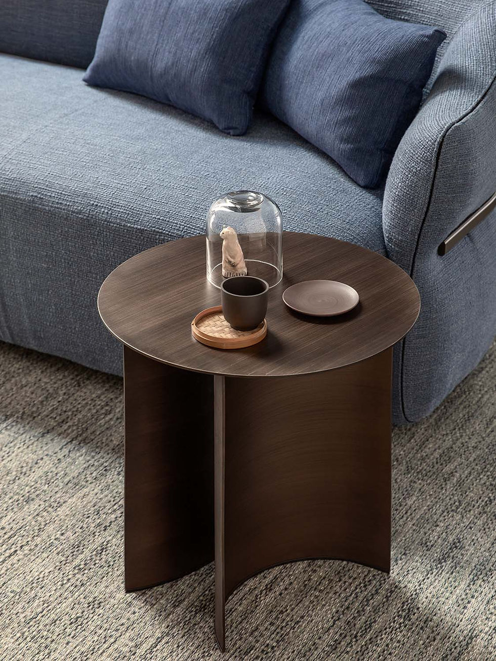 Miniature : Madame Butterfly – Canapé italien haut de gamme aux lignes organiques