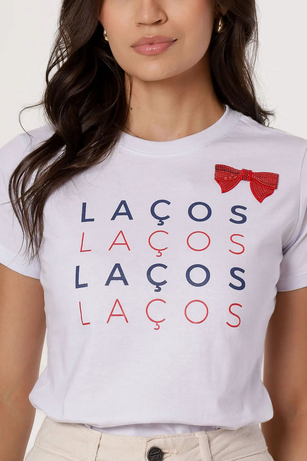 T-shirt Laço Aplicado