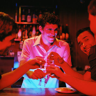 How To Fake Drinking Alcohol At An Event