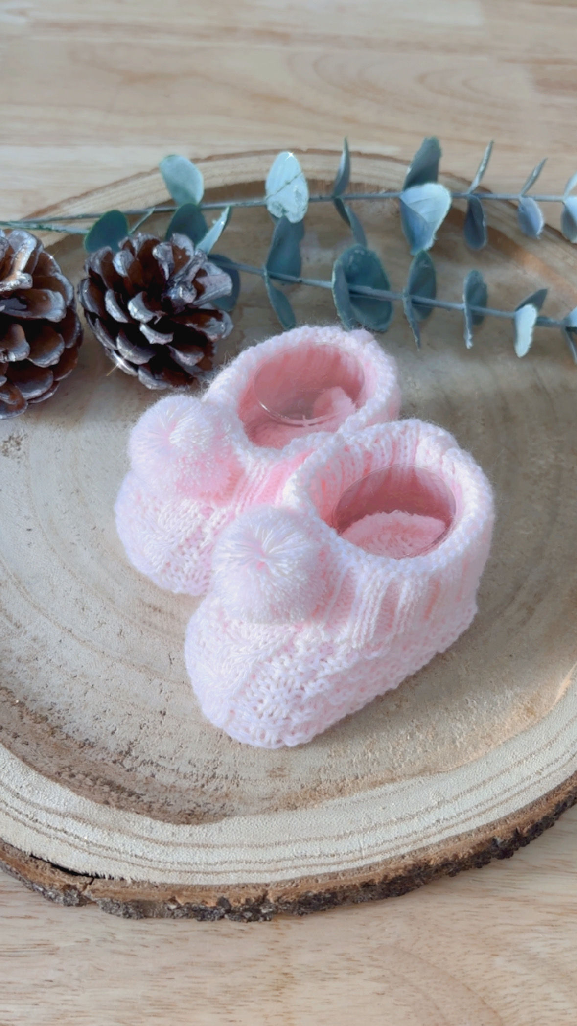 Patucos de Crochet Pompon Alto Rosa Bebé