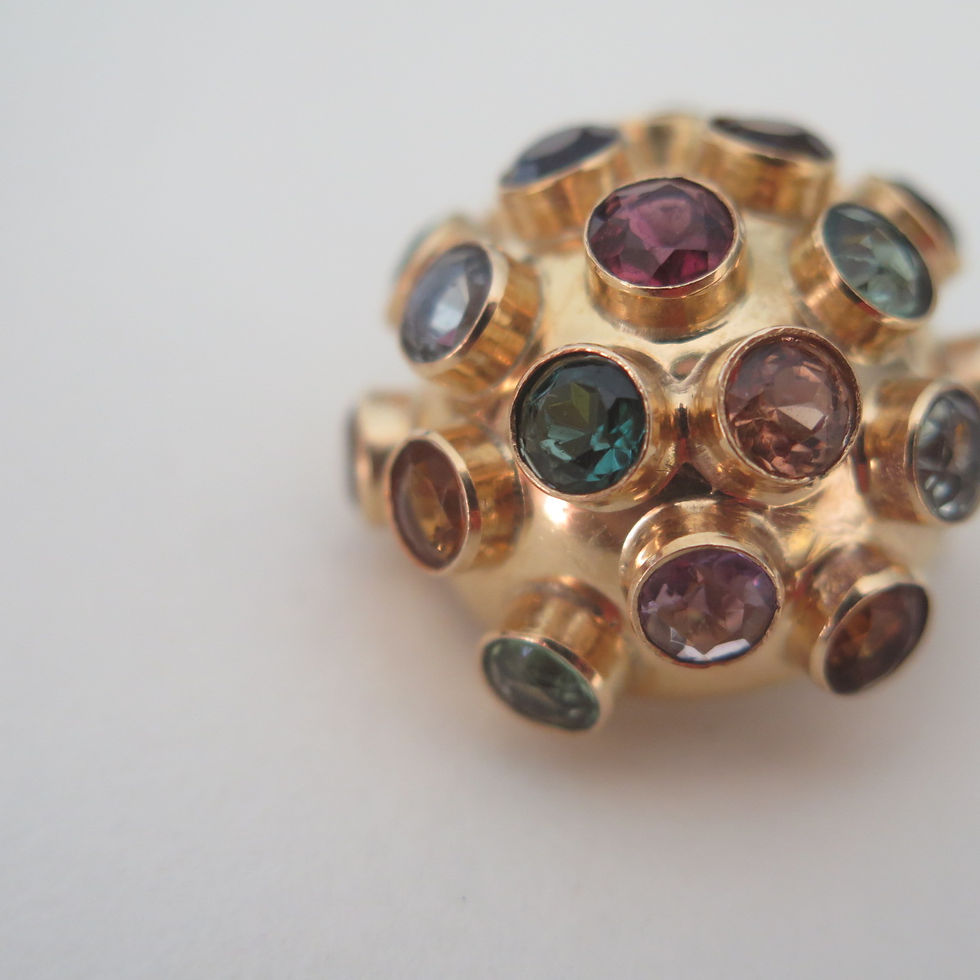 Thumbnail: Vintage 18k Gold Sputnik Gemstone Mid Century Clip-On Earrings