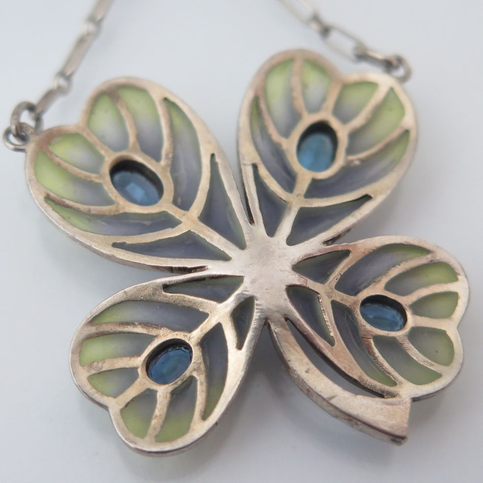 Thumbnail: Antique Art Nouveau Plique-à-Jour Enamel Silver 4 Leaf Clover Pendant Necklace