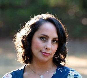 Lauren Bailey Headshot.jpeg