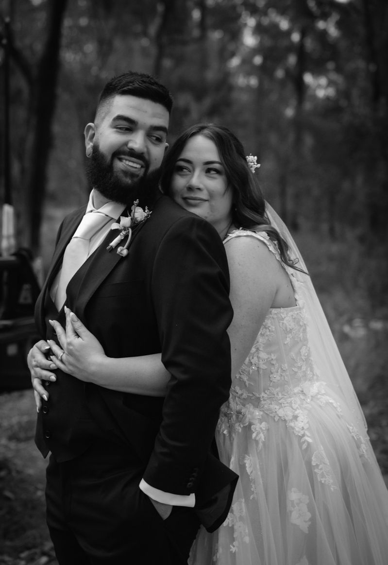 Glenbridge Country Escape, Toowoomba, QLD.
Wedding Photographer
Wildly Ever After Weddings