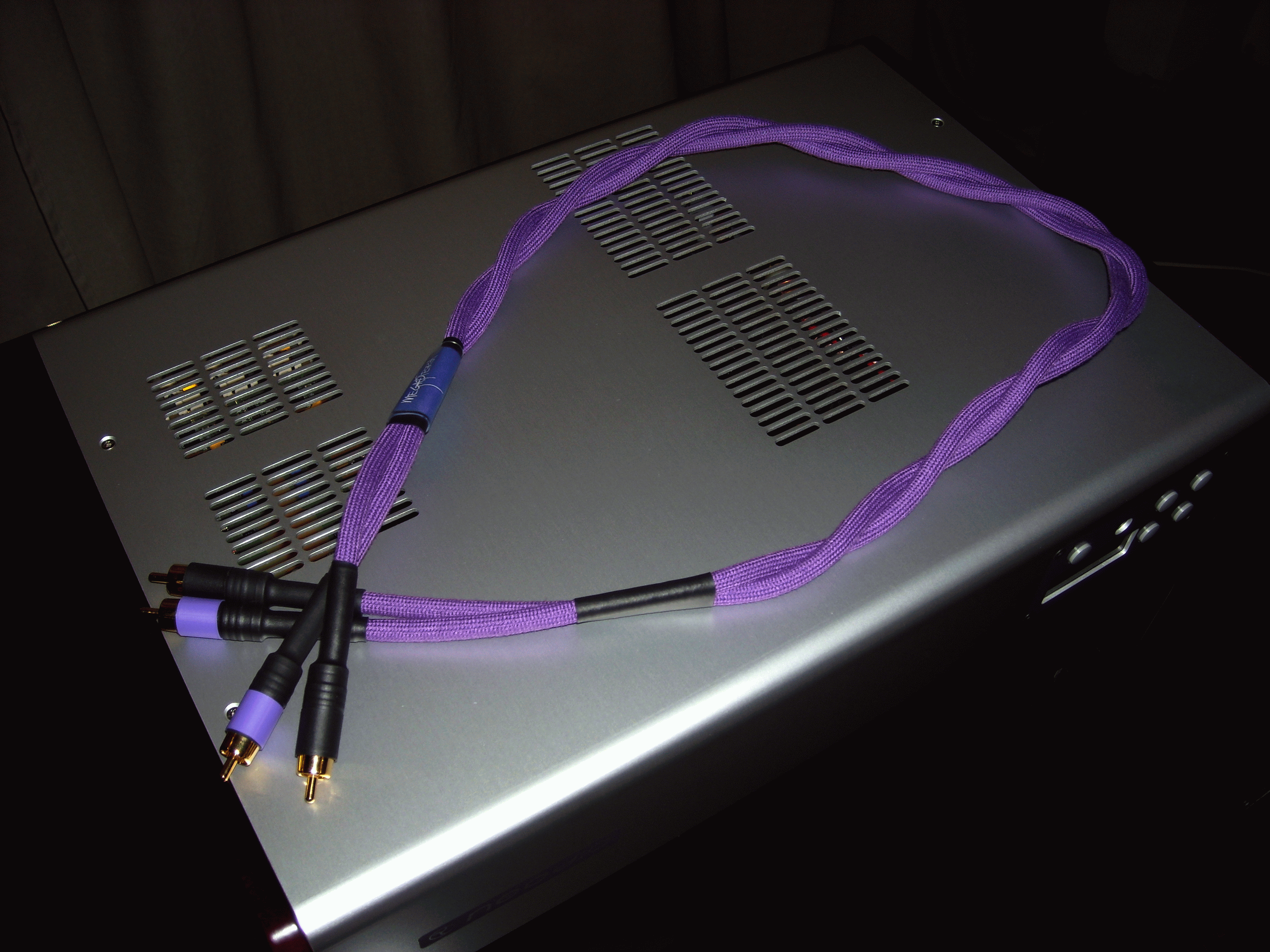 interconnect cable