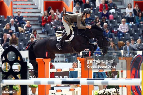 gettyimages-932828150-612x612.jpg