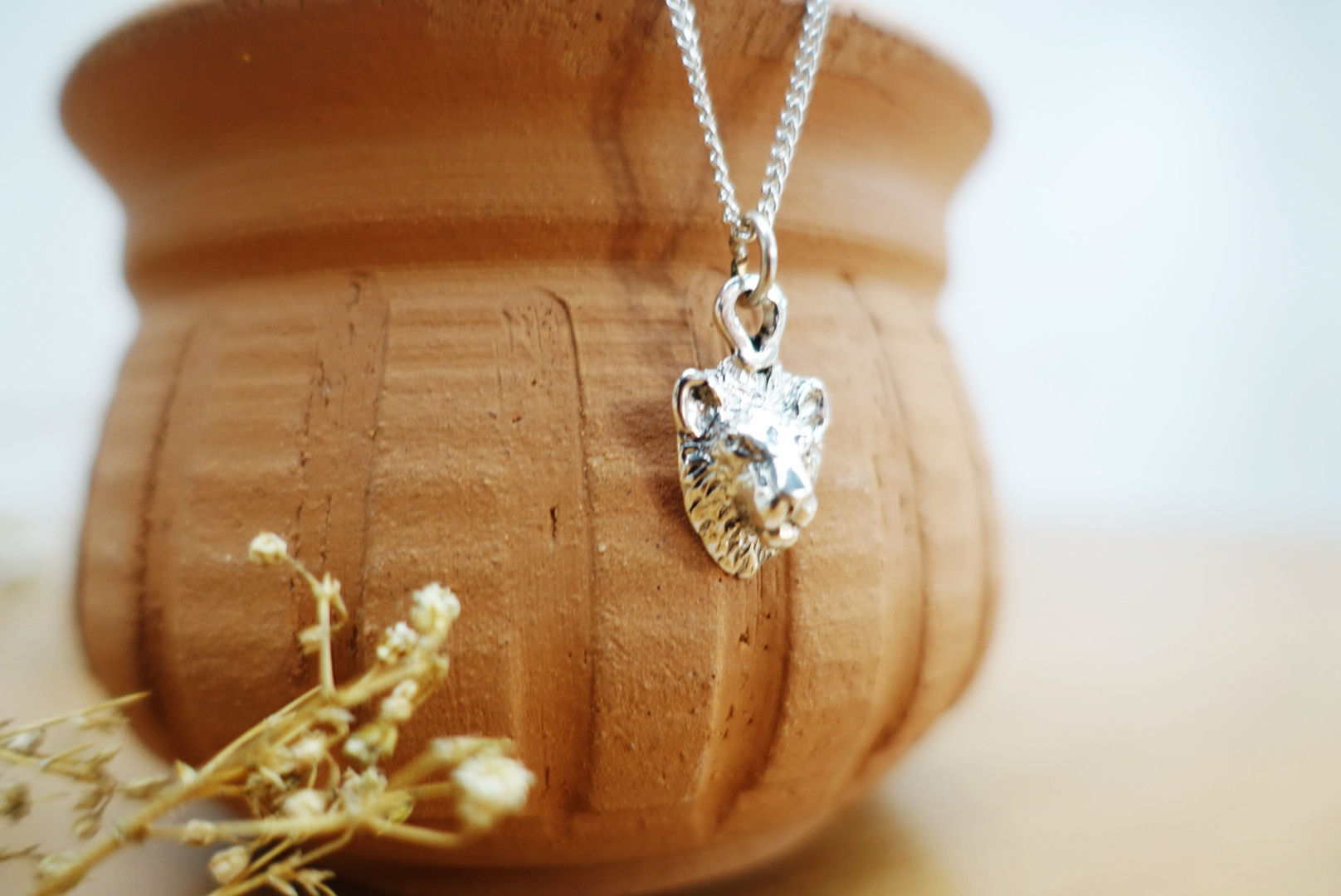 Leo Head Asilia Necklace