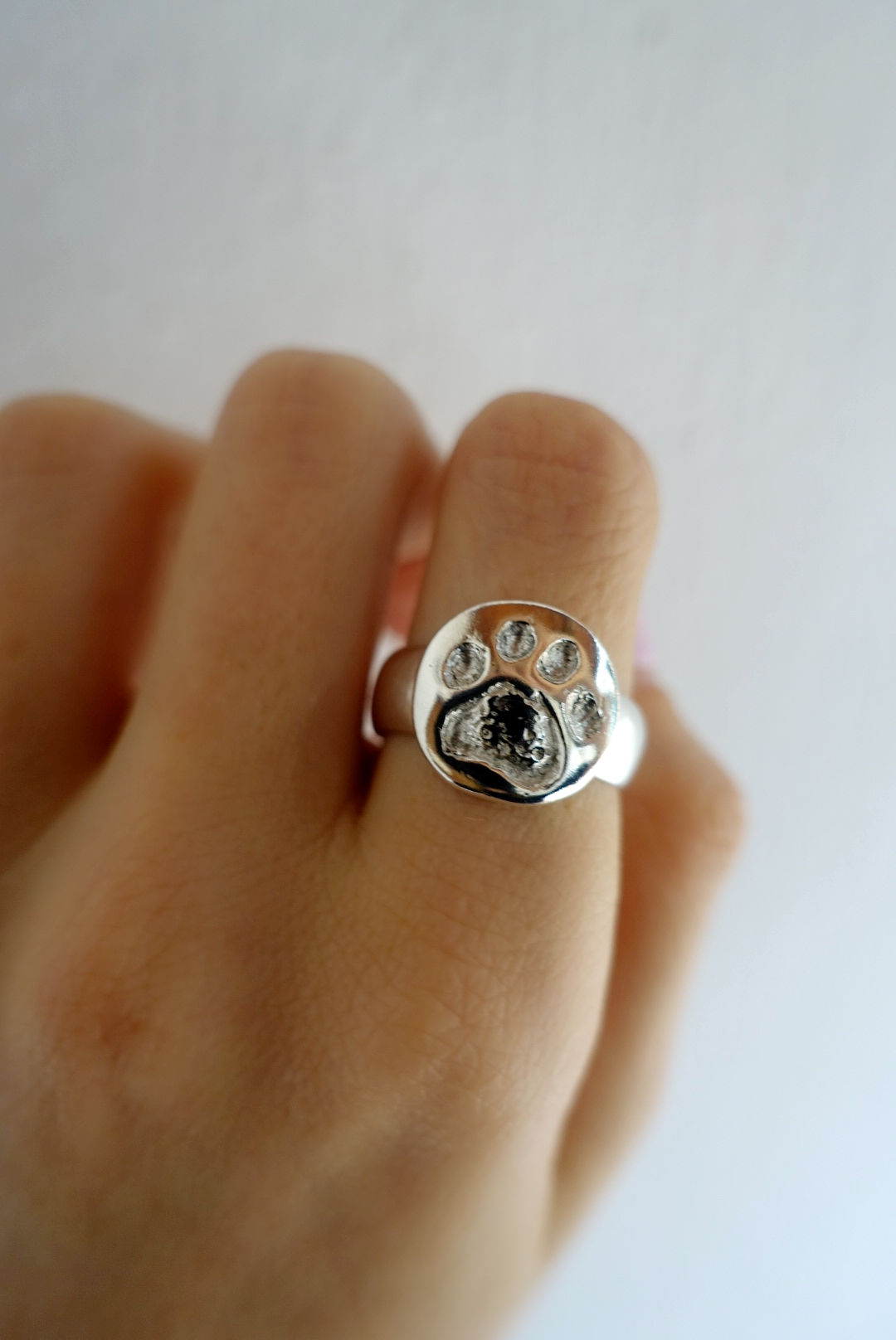 Tsavo Lion Footprint Halo Ring