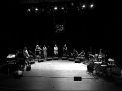 WOMEN'S IMPROVISING GROUP