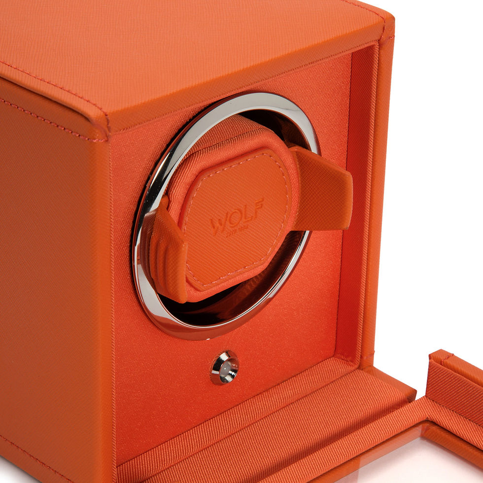 Thumbnail: WOLF - CUB WINDER WITH COVER ORANGE (V)