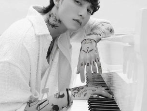 Khám phá ý nghĩa 4 hình xăm đắt giá của Sơn Tùng M-TP! Từ tuyên ngôn "Believe In Yourself" đến khát vọng bất tử trong âm nhạc. Click xem ngay bí mật đằng sau!