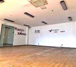 South Key Hub 1 (SKH 1) office and commercial building in North Cyberzone, Alabang, Muntinlupa City, Metro Manila. Prime business location offering modern office spaces, retail units, and commercial facilities with easy access to major transport routes, ideal for BPO companies, startups, and corporate tenants seeking strategic Alabang offices.